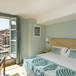 Grand Hotel