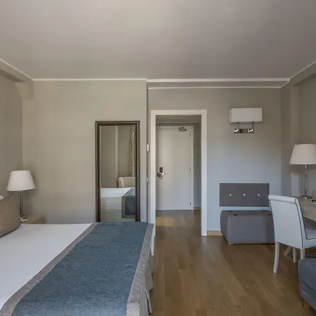 Ξενοδοχείο Grand 5*