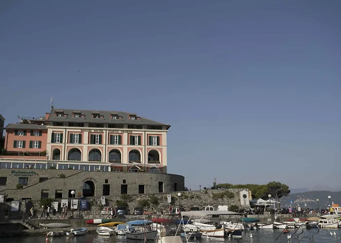 Hotel Grand Porto Venere