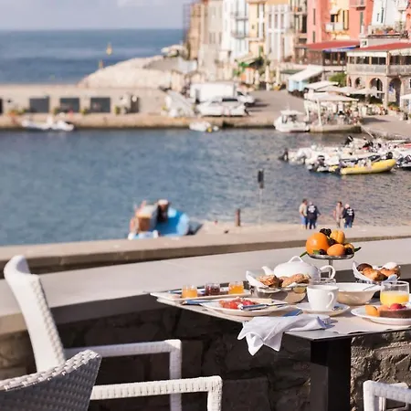 Grand Portovenere Hotel 5*