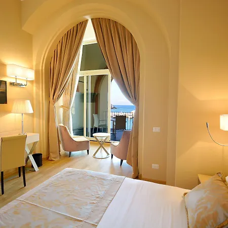 Hotel Grand Porto Venere