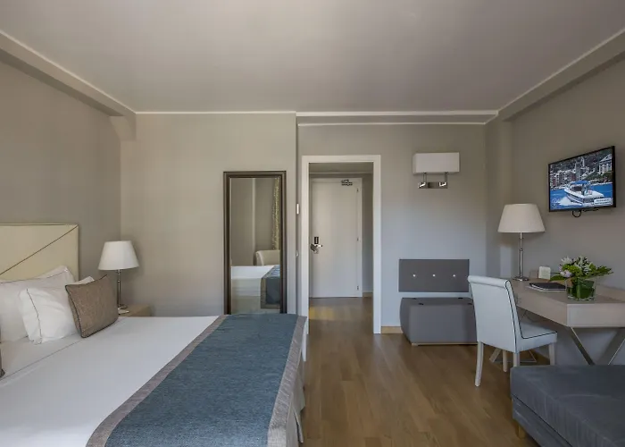 Hotel Grand 5*